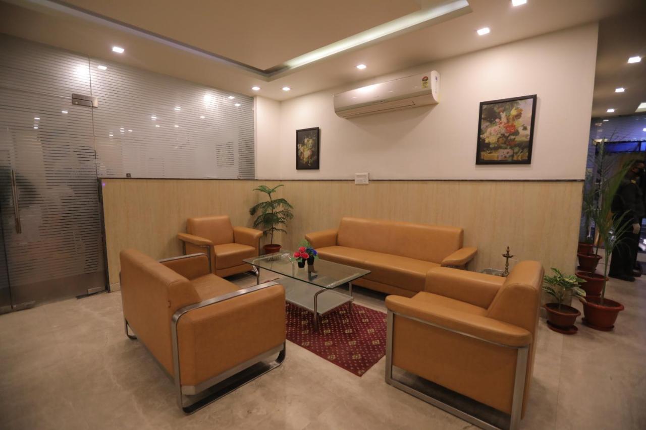 Airport Hotel Bollywood Paradise New Delhi Eksteriør billede