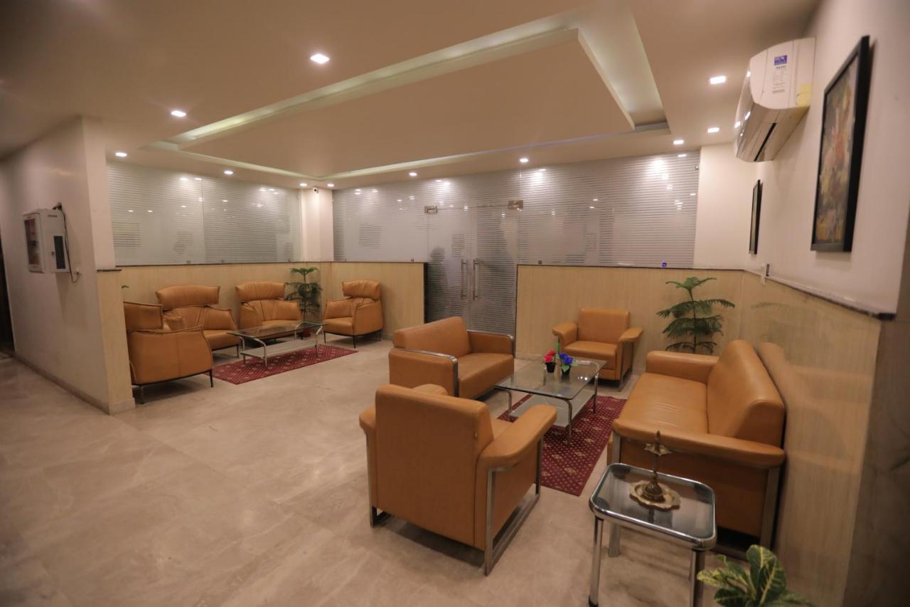 Airport Hotel Bollywood Paradise New Delhi Eksteriør billede