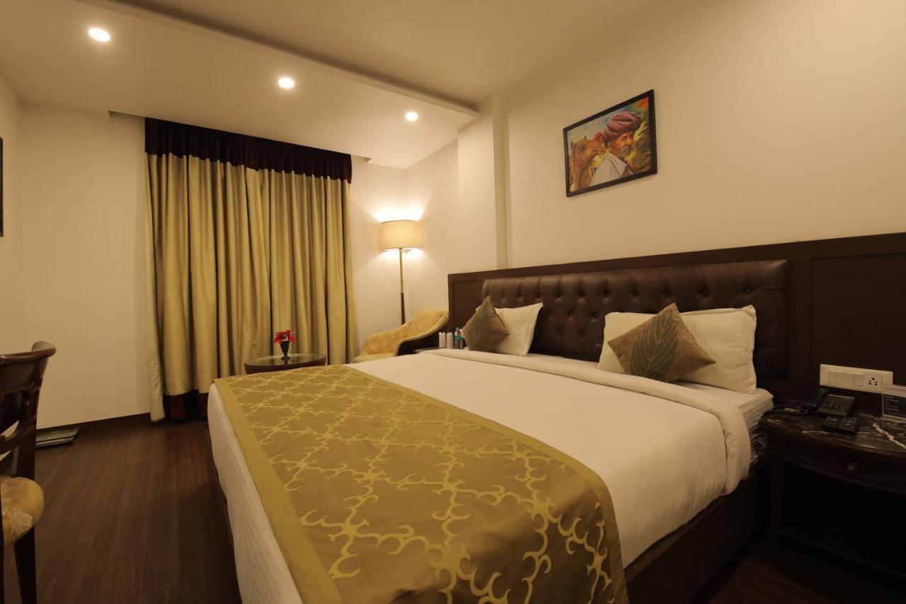 Airport Hotel Bollywood Paradise New Delhi Eksteriør billede